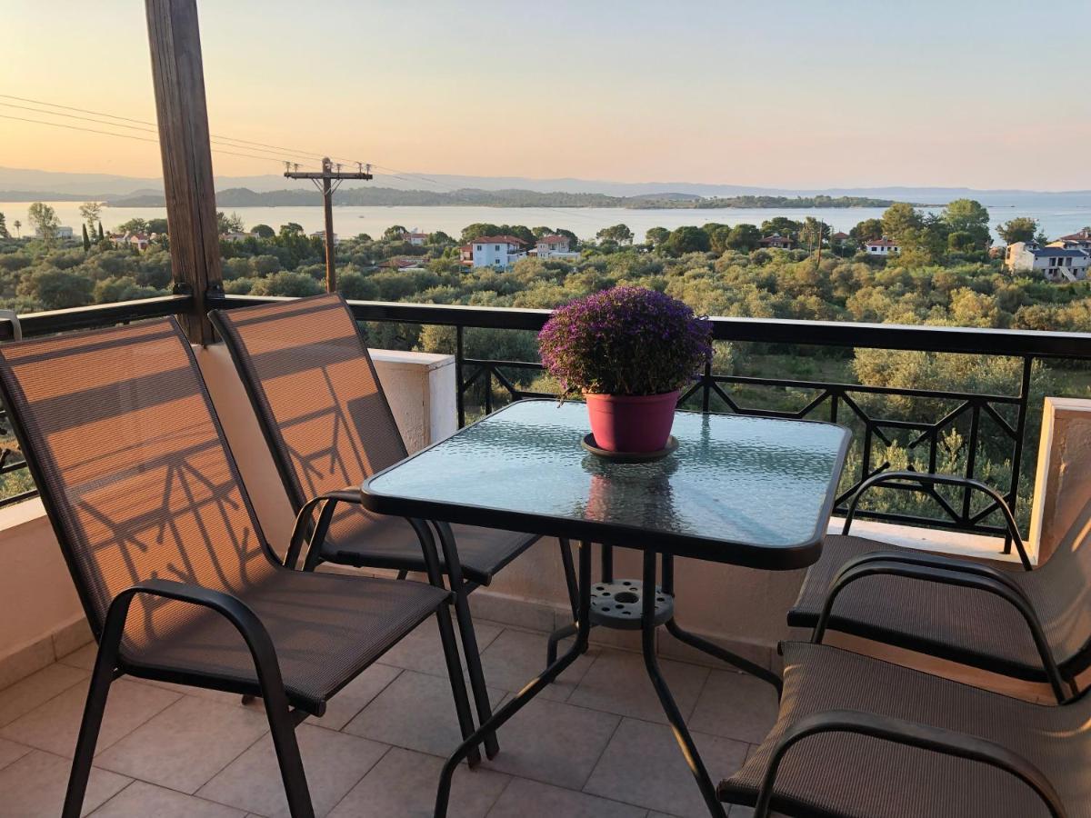 Balconaki Apartments In Vourvourou Bagian luar foto