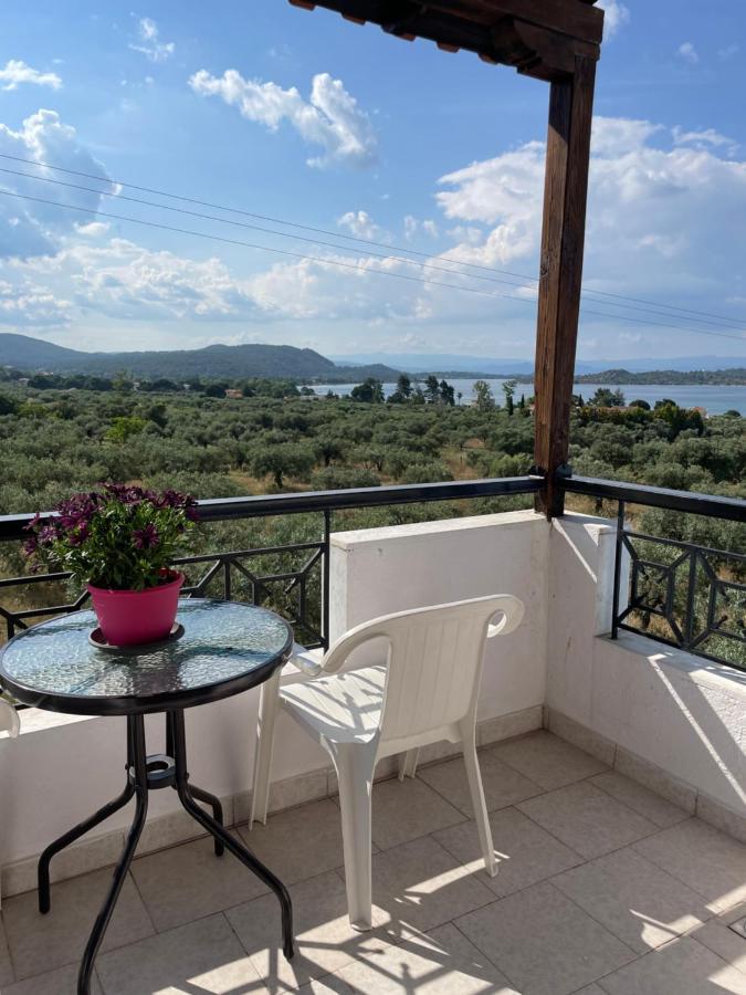Balconaki Apartments In Vourvourou Bagian luar foto